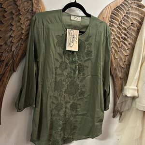 Elegant Green Embroidered Blouse